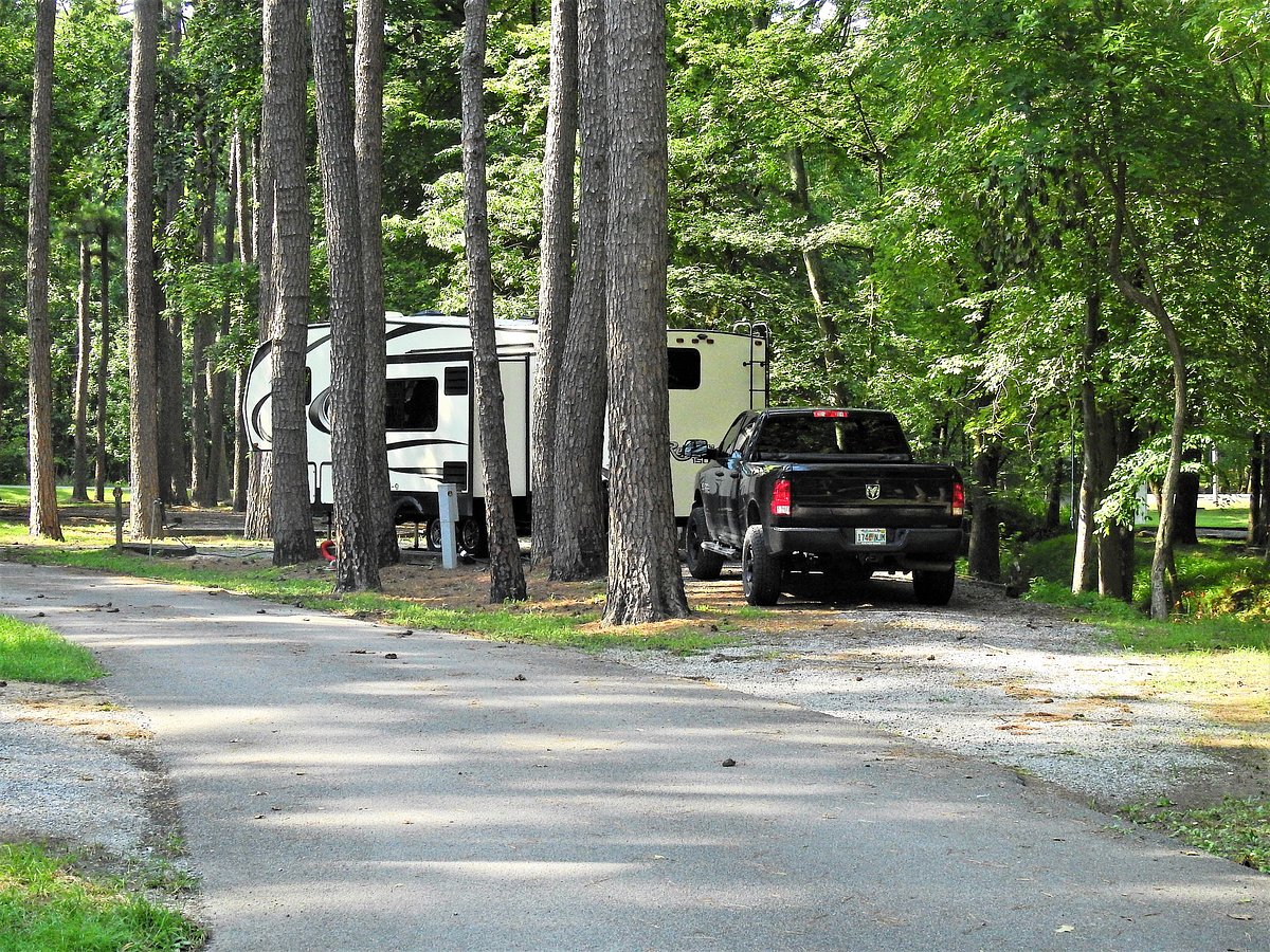Top 7 RV Resorts in Kentucky 2 RV camping in Kentucky : Hillman Ferry Campground – Grand Rivers, KY