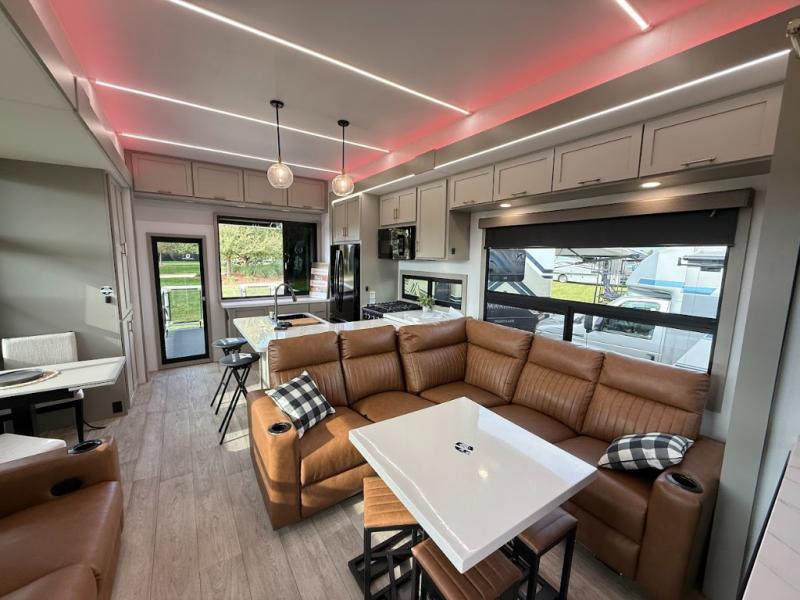 Axiom Imperium I3800RPMS Kitchen and Living Space