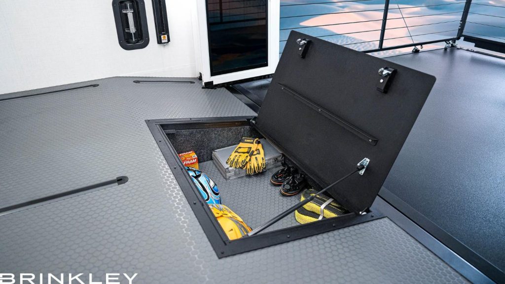 2026 Brinkley Model G 3520 Garage Dovetail Storage