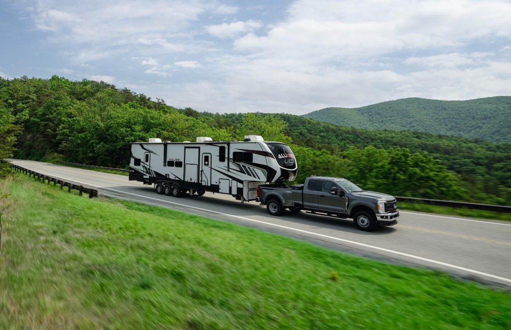 Brinkley-Z-3200-Towing